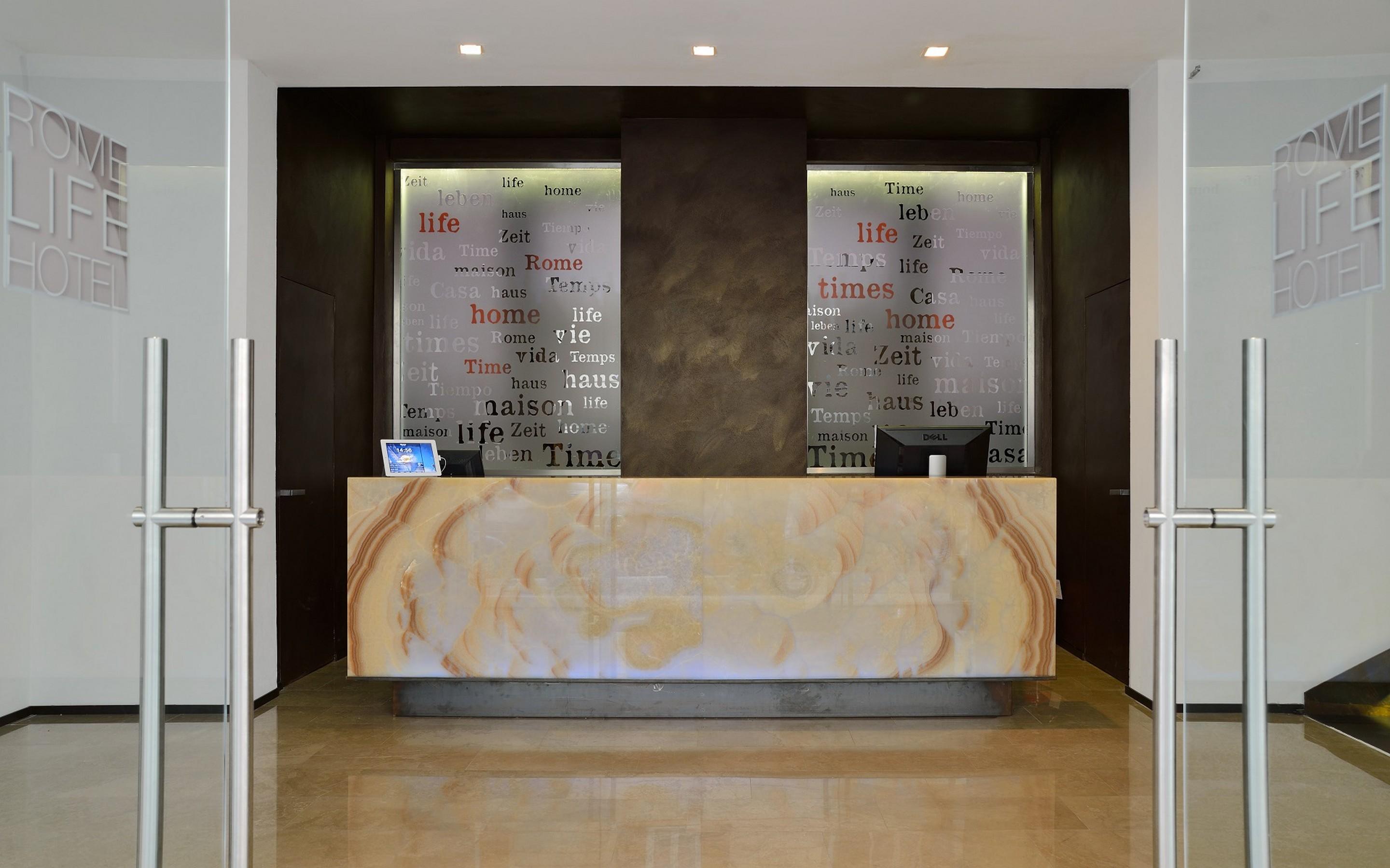Rome Life Hotel Esterno foto