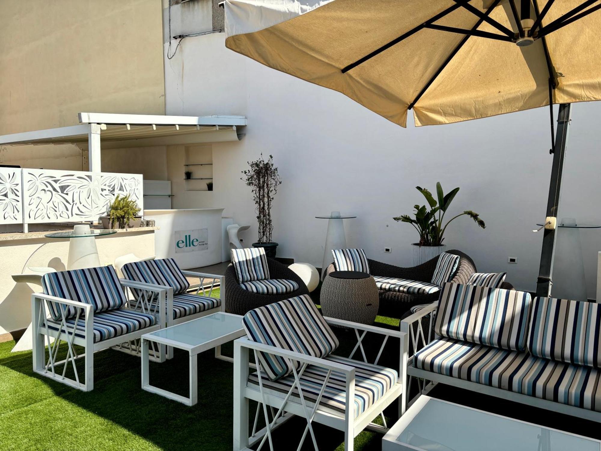 Rome Life Hotel Esterno foto