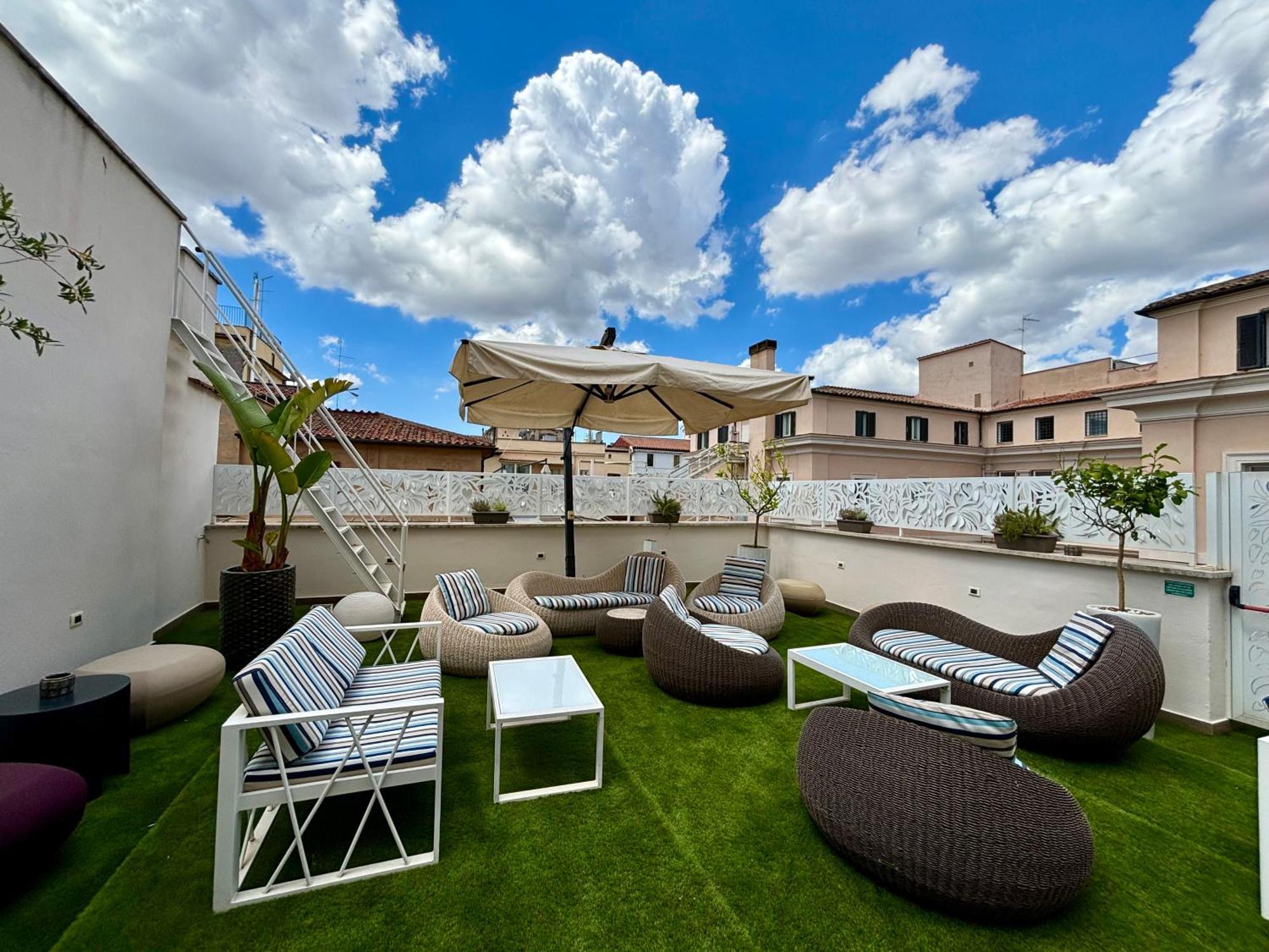 Rome Life Hotel Esterno foto